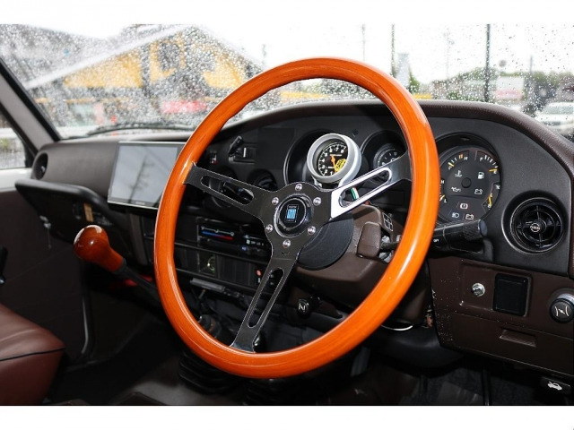 トヨタ ランドクルーザー60 4.0 STD 4WD の中古車詳細 (192,000km