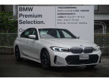 BMWの代名詞の【キドニーグリル】グリルが腎臓のように見えるので【キドニー】と呼ばれるようになりました。一目見ただけでBMWであると認識できる確固たるアイコンとして存在感を放ちます。