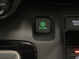 ★ECONスイッチ★ エコドライブを加速しよう!スイッチをONにすると、運転の仕方によるロスを抑え込み燃費をよくするようクルマが頑張ります(*^ー^*)燃費向上にチャレンジ♪