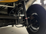 お車を安心してお乗りいただく為には、足回りの定期点検が欠かせません。サービスサポート(有償保証)では無料点検もご提供しており、安心のカーライフをお過ごしいただけるサポート体制が整っています。
