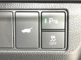 【コーナーセンサー】バンパーに付いたセンサーが障害物を検知!一定の距離に近づくとアラートで教えてくれます♪狭い駐車スペースや車庫入れ時も安心ですね☆