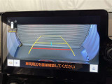 バックモニターつきですから車庫入れもラクになりますね。とても便利でうれしい安全装備です(^^♪