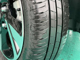 タイヤは全数同じような残溝の状態です。