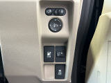 ホンダセンシング装着車となっております。衝突軽減ブレーキ、誤発進抑制機能、歩行者事故低減ステアリング、路外逸脱抑制機能、アダプティブクルーズコントロール、車線維持支援システム他、安全運転を幅広く支援。