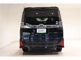明るく視認性の良いLED式テール&ハイマウントストップランプ採用で、後続車に対して自車の存在をアピールすることて安全性を高めます!