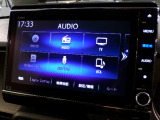 CD、DVD、Bluetooth、AM、FM、AUX、スマートフォン接続ができます。