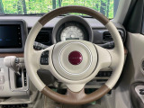 【純正革巻きステアリング】上質な革を使用することで、手にしっかり馴染みとても運転しやすいハンドルです♪