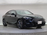 BMWのお車は、走行の安定性とコーナリングの良さを追求し、思い通りにハンドルの操作可能です。試乗車もご用意しておりますので、ぜひ&ldquo;駆け抜ける歓びをご体感ください!