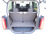 ◆定員乗車時のカーゴルームです。普段のお買い物の荷物やたくさんの収納が可能です。