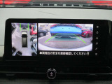 アラウンドビューモニターは上から目線で全方向確認します。