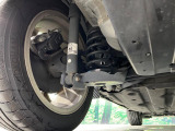 お車を安心してお乗りいただく為には、足回りの定期点検が欠かせません。サービスサポート(有償保証)では無料点検もご提供しており、安心のカーライフをお過ごしいただけるサポート体制が整っています。