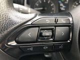 【ステアリングスイッチ】左です。ハンドルから手を離さず、運転に集中したまま手元でオーディオ操作等ができます。