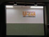 同じく後部座席には格納式のサンシェードがありますよ♪