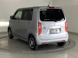 プライバシーガラスが装備されているので、車内が見えにくく、周りを気にせず、快適に運転できますよ。