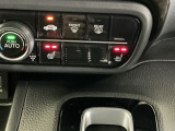 運転席/助手席シートヒーターで寒い日もすぐに温かくなり快適に過ごせます。2段階の温度調整が可能です