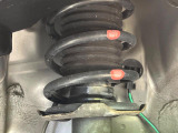 お車を安心してお乗りいただく為には、足回りの定期点検が欠かせません。サービスサポート(有償保証)では無料点検もご提供しており、安心のカーライフをお過ごしいただけるサポート体制が整っています。