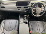 ES 300h Fスポーツ 