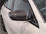 【BMWミラー】視認性の高いスタイリッシュなミラー。自動防眩機能も付いており夜間のドライビングをサポートします。