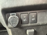 運転席側助手席側ともにシートヒーター付きです