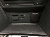 USB端子2個&AUXミニジャック1個 ミュージックプレーヤー接続でお気に入りの音楽を楽しむことが出来ます♪Apple CarPlay 、Android Auto 対応です