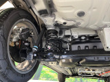 お車を安心してお乗りいただく為には、足回りの定期点検が欠かせません。サービスサポート(有償保証)では無料点検もご提供しており、安心のカーライフをお過ごしいただけるサポート体制が整っています。