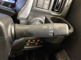 【オートライト(AUTO)】外の明るさをシステムが感知して、自動でヘッドライトが点灯します!ヘッドライトをつけ忘れを防ぐ便利機能です。