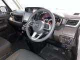 見通しのよいすっきりとした視界で、誰でも運転しやすいです。運転のしやすさは疲れにくさにも繋がりますよ♪