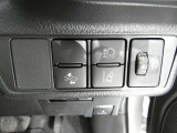 【衝突回避被害軽減装置・車線逸脱警報装置・先進ライト】のセットスイッチです。安全装備搭載でドライバーの安全をサポートします。