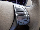 クルーズコントロール(Cruise Control)とは、アクセル操作なしでも車が自動でスピードを一定に保ってくれる機能