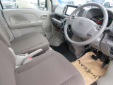視界が良く運転性の良いフロントシート