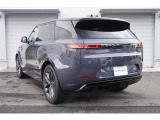 装甲車由来のパワフルなデザインが特徴の1台です。全国登録納車可能です☆ご自宅や勤務先などの指定先までまでお運びしますので遠方の方でも安心です。