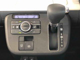 温度を設定すれば、自動で車内の温度管理をしてくれる優れものです♪ATミッションで運転楽々