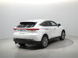 ご覧の車両以外にも多数のU-CARを展示販売しております。