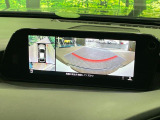 【360&deg;ビューモニター】専用のカメラにより、上から見下ろしたような視点で360度クルマの周囲を確認することができます☆死角部分も確認しやすく、狭い場所での切り返しや駐車もスムーズに行えます。