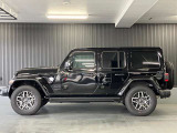 どの角度からみても「あッJeepだ」と言われますよ。