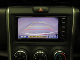 バックモニターを装備しています。車庫入れ時等に車両後方が確認出来るのでとても便利です。