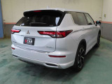 アウトランダー PHEV 2.4 P 4WD 