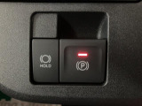 【電動パーキング】指先だけで簡単に操作が可能な電動パーキングブレーキを搭載♪また、渋滞時や駐車券を取るシーンなどで便利なオートブレーキホールド機能も搭載☆