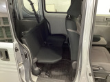 乗車人数や荷物の量、車内での過ごし方に合わせて、シートのレイアウトを変更できます。