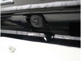 バックカメラが付いているので後方確認が非常にしやすいです。今や運転初心者も熟練者も必須装備!ついていて損はないですね♪