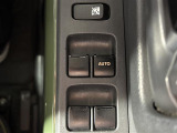 【パワーウインドウ】運転席のスイッチで、各席の窓ガラスの開閉ができます!あると便利ですよね!