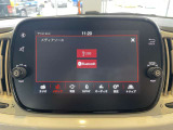 Apple CarPlay/Android Auto対応でスマホ連携が快適。USB・Bluetoothも備え、普段使いのナビや音楽アプリがそのまま使える便利な仕様です。