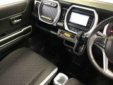 現在のMAZDA車はインパネ配置が視線の動きが少なくなるように設計レイアウトされています☆ひとつひとつの部品からMAZDAの安全に対するこだわりを感じる事が出来ます☆