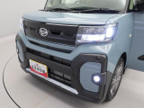 ☆暗い夜道も明るく照らします☆LEDヘッドライト装着車!夜間のドライブも安心ですね♪消費電力が少なく明るいなんて◎です!