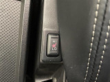 【シートヒーター】シートを温めてくれる暖房機器です!長時間座っていると負担が掛かりやすい背中や腰、または冬場などの寒い日に冷えやすい脚部に快適なぬくもりを伝えます。