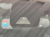 【トヨタセーフティセンス】走行中に前方の車両等を認識し、衝突しそうな時は警報とブレーキで衝突回避と被害軽減をアシスト。より安全にドライブをお楽しみいただけます。