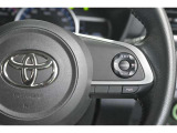 設定した速度内で、前方車両との距離を保ちながら加減速をしてくれます。高速道路での長距離移動が楽になりますよ♪