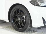 認定中古車では、厳しいHonda認定基準をクリアした厳選されたHonda認定中古車のみ、取り扱っております。「ご購入前の安心」「納車後の信頼」を車両と一緒に提供しております。
