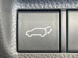 【パワーバックドア】スマートキーや運転席のボタンを押すだけでリアゲートが自動で開閉します!荷物を持っている時や、高い位置にあるバックドアを閉める際に便利な機能です♪