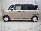 外装に目立つようなキズや凹みはみられず状態良く保たれていますが、中古車なので全くの無キズということはありません。外装の状態につきましては実車にてご確認をお願いします。